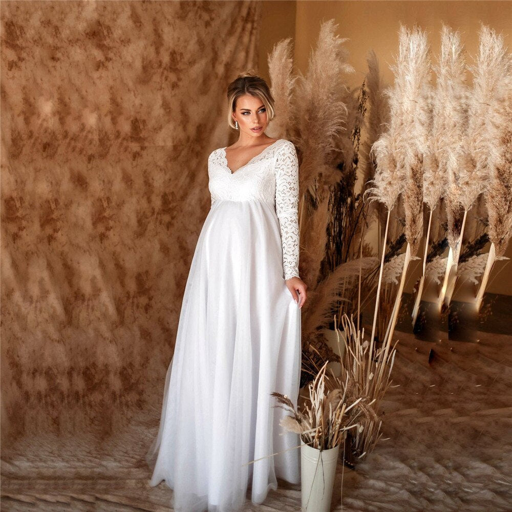 Chic Lace Maxi Dress for Expecting Mothers