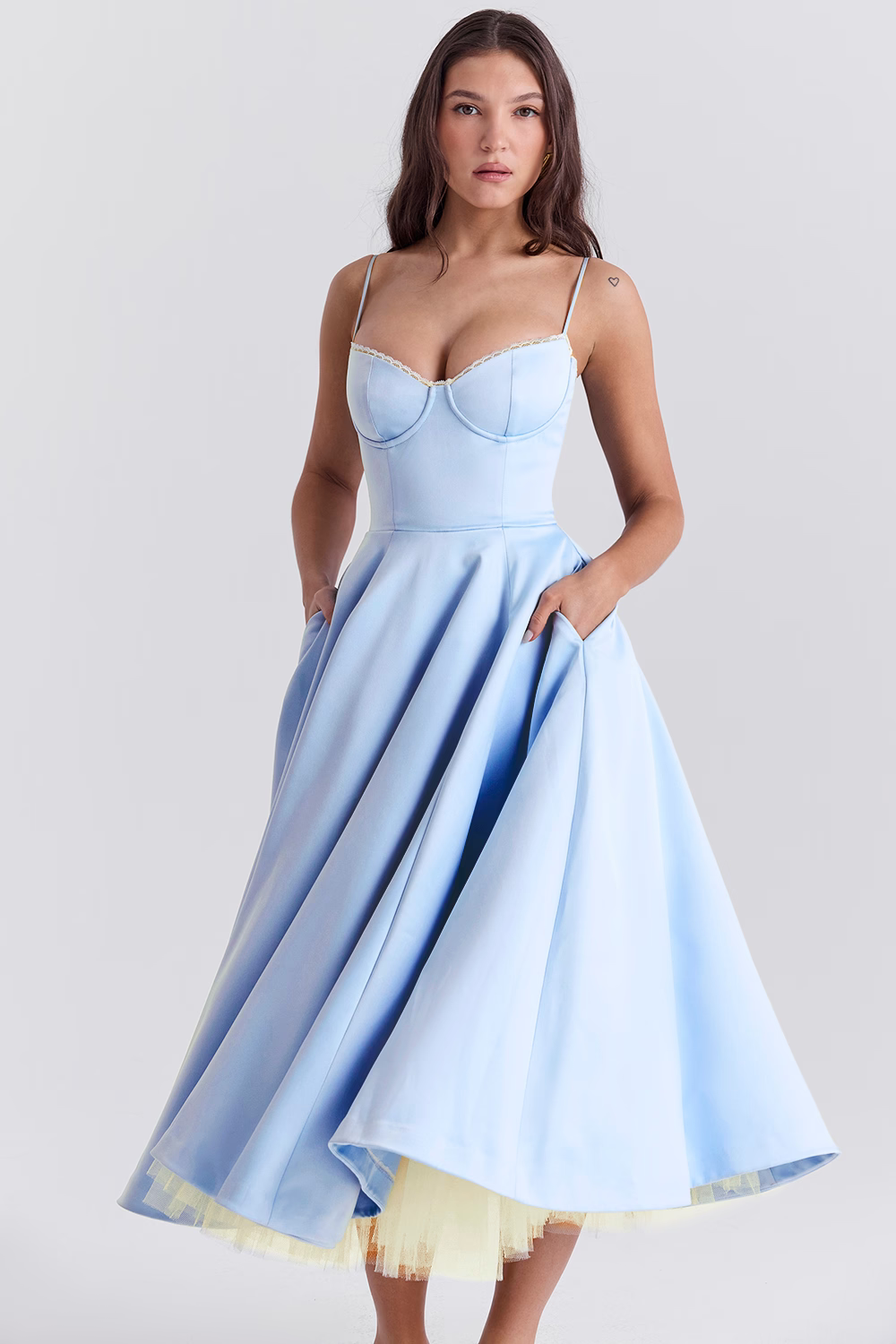 Chic Slimming Dress for Women