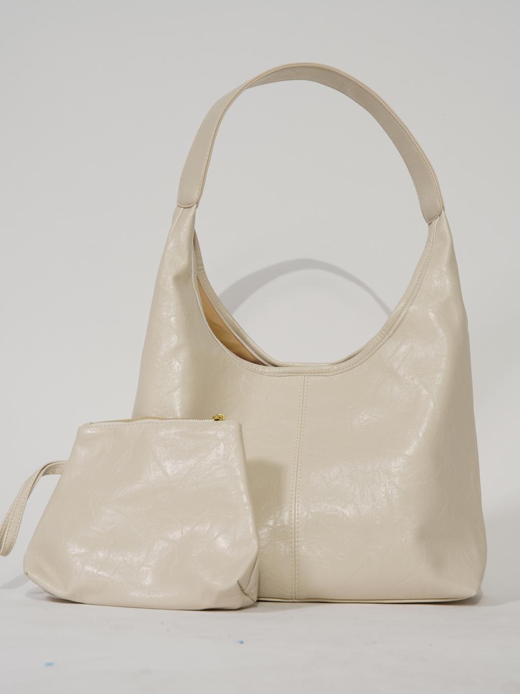 Vintage-Inspired Distressed Leather Tote Bag