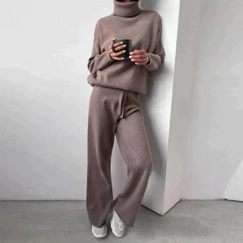 Paula - Cozy Everyday Outfit Ensemble