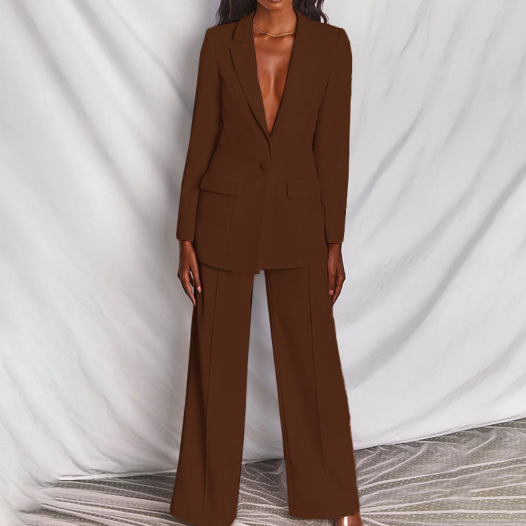 Hayley - Stylish Women's Two-Piece Blazer and Trousers Set