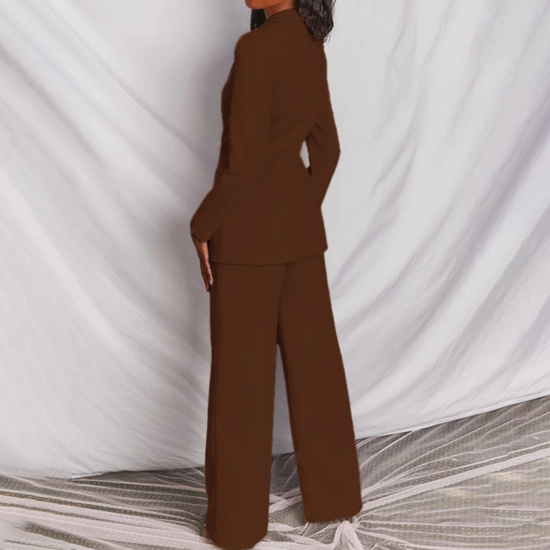 Hayley - Stylish Women's Two-Piece Blazer and Trousers Set