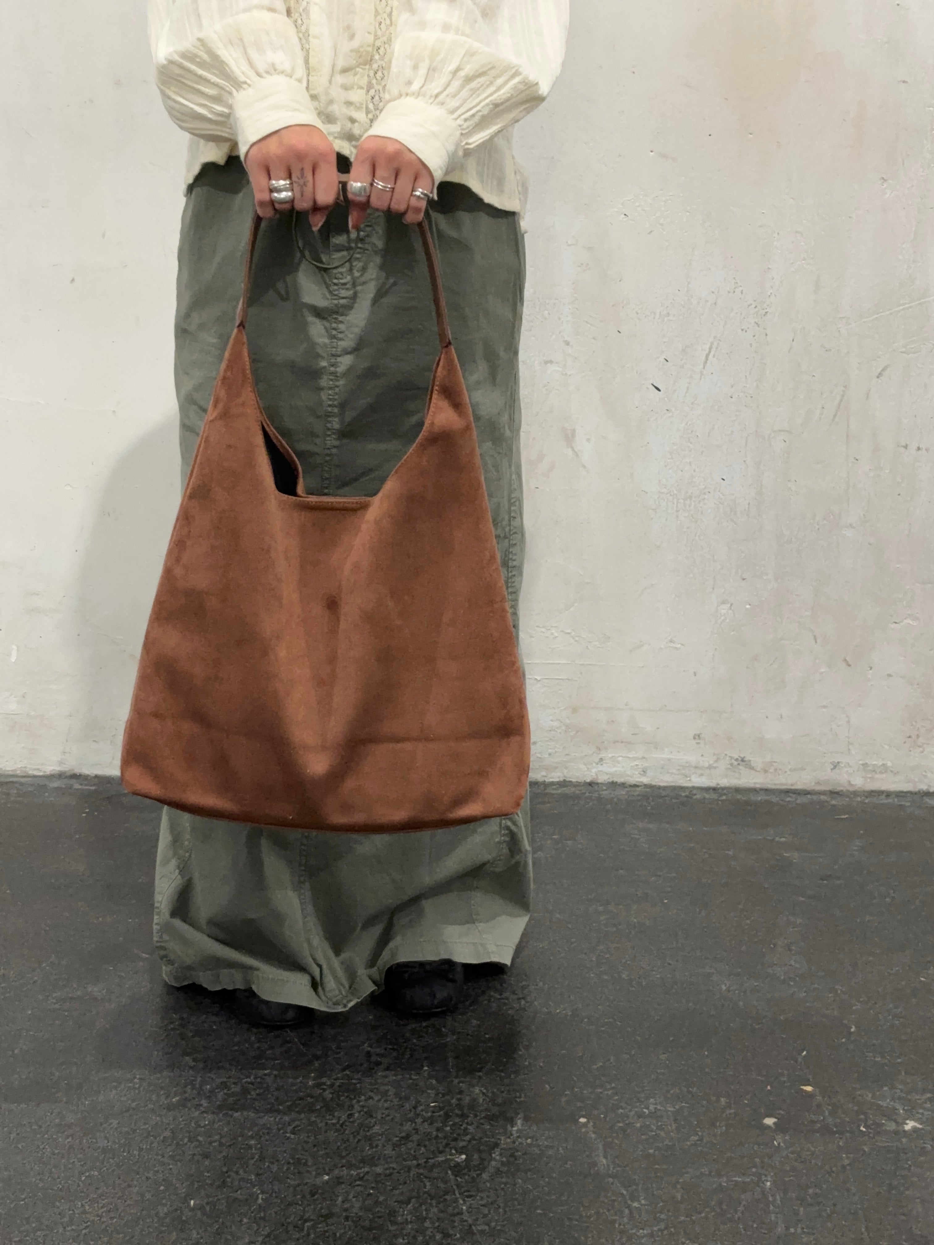 Timeless Leather Tote for Everyday Use