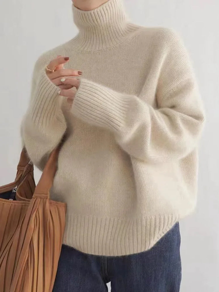 Chic Women's Turtleneck Knit Pullover