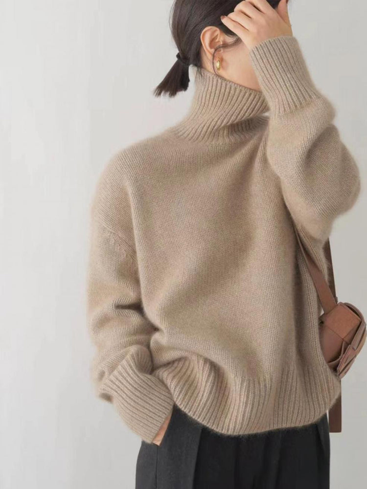 Chic Women's Turtleneck Knit Pullover
