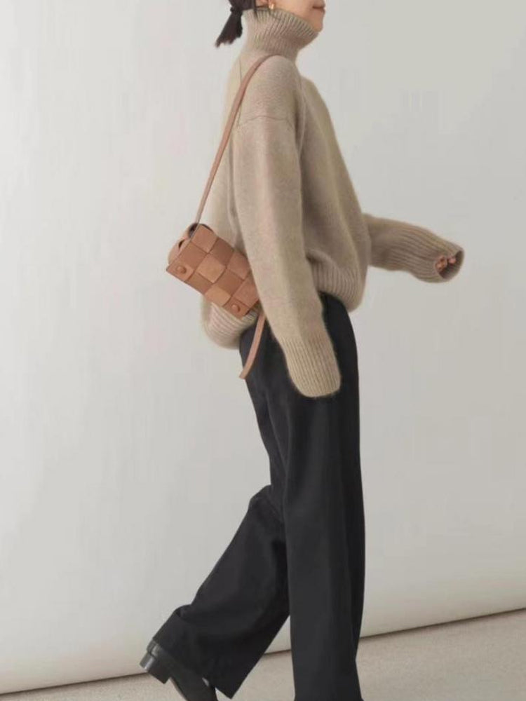 Chic Women's Turtleneck Knit Pullover