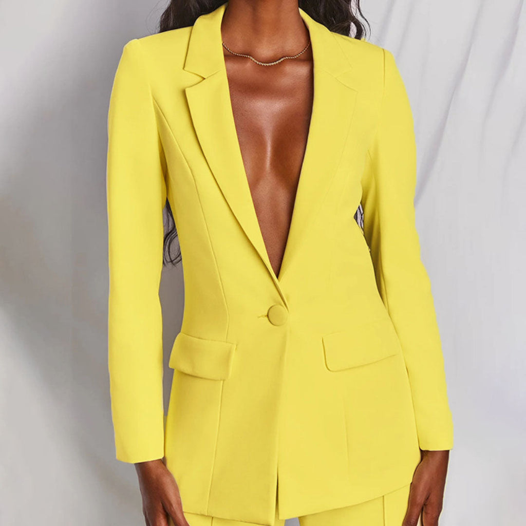 Hayley - Stylish Women's Two-Piece Blazer and Trousers Set