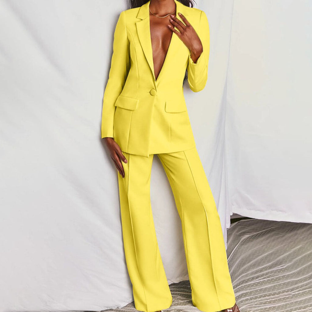 Hayley - Stylish Women's Two-Piece Blazer and Trousers Set
