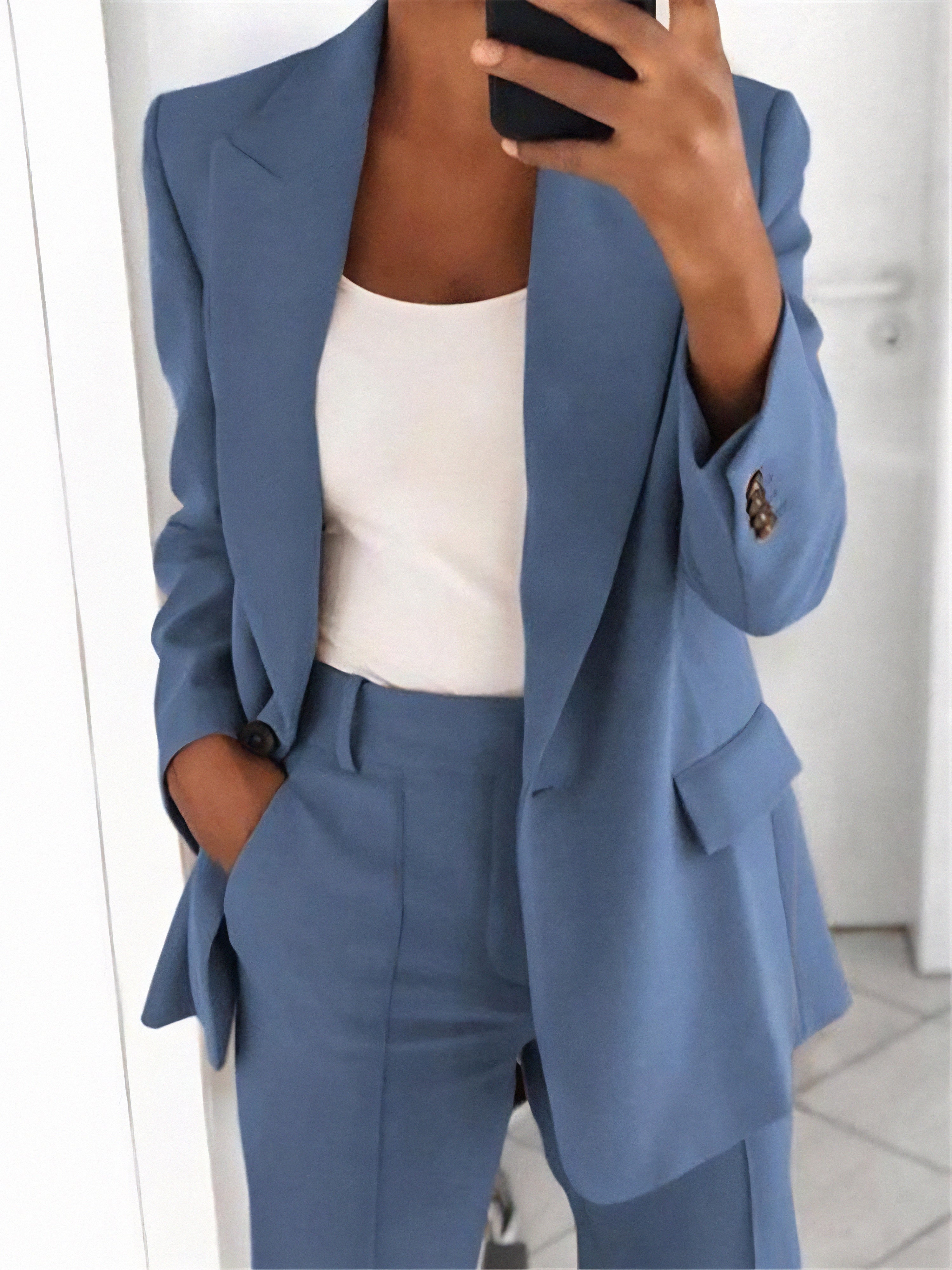 Relaxed Fit Women's Comfort Suit